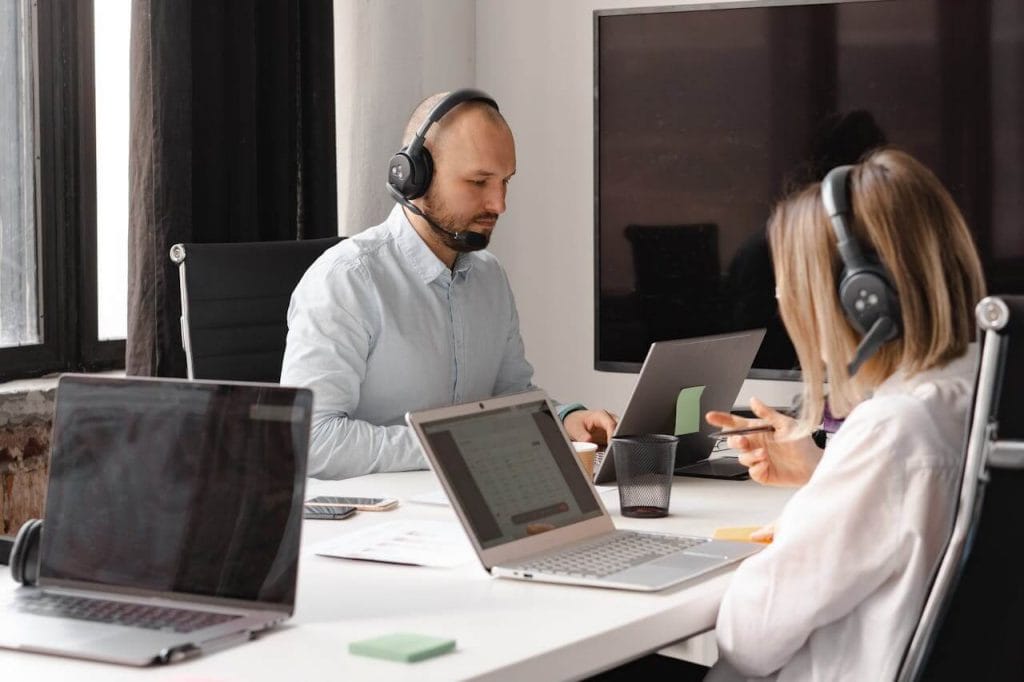 E-Distribuzione Servizio Clienti: Numero Verde, Mail, PEC e Contatti