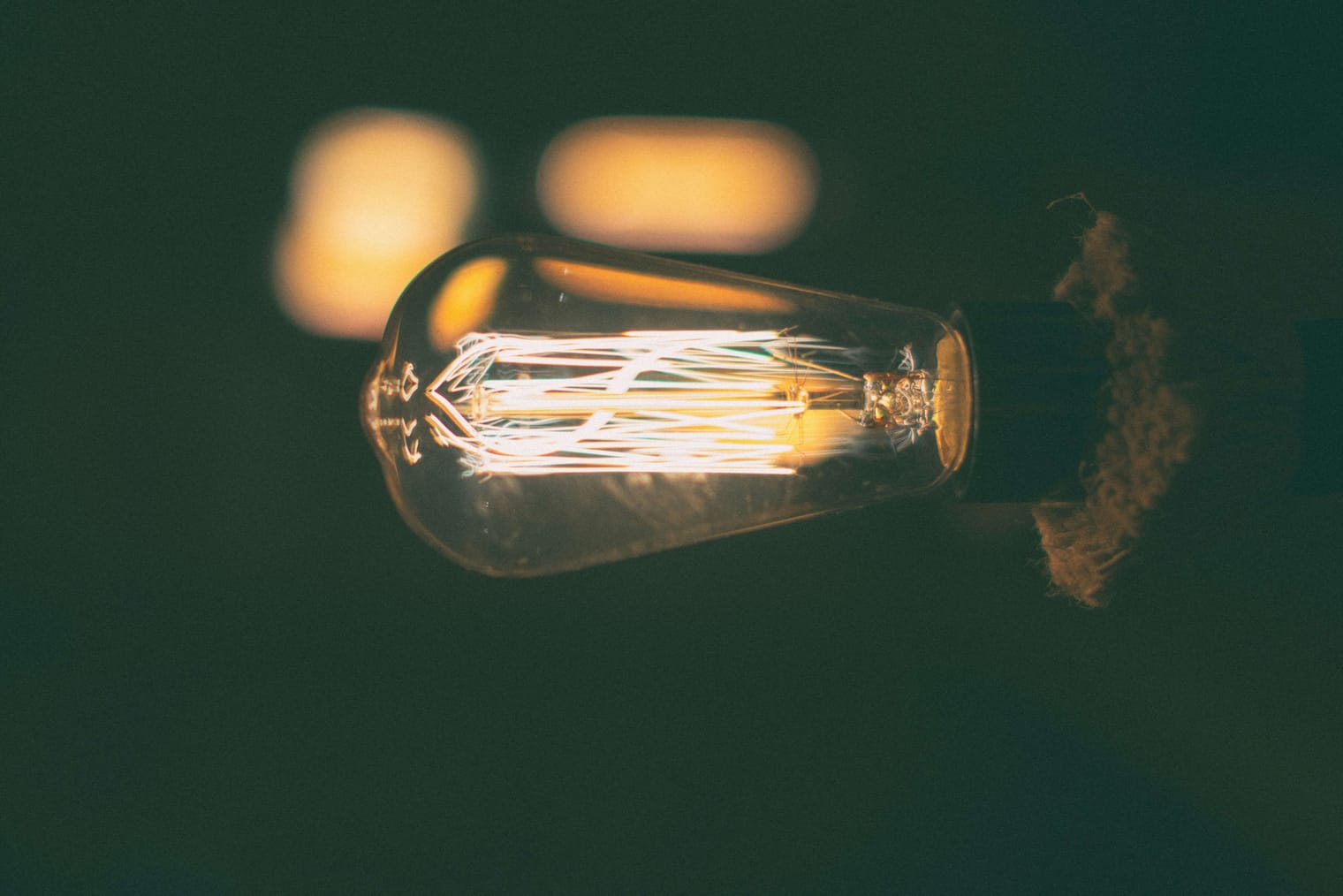 Estra Energia Numero Verde: Contatti, Reclami e Offerte